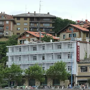 petit-palace-tamarises.basquecountryhotels.org/